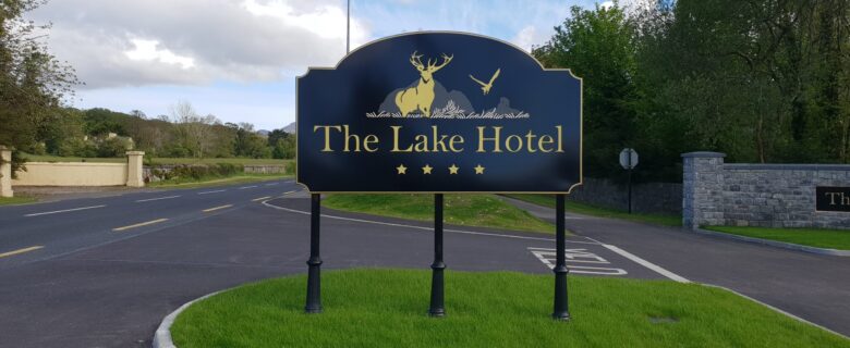 Lake Hotel